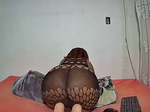 HoneyDivaX5 live sex cam