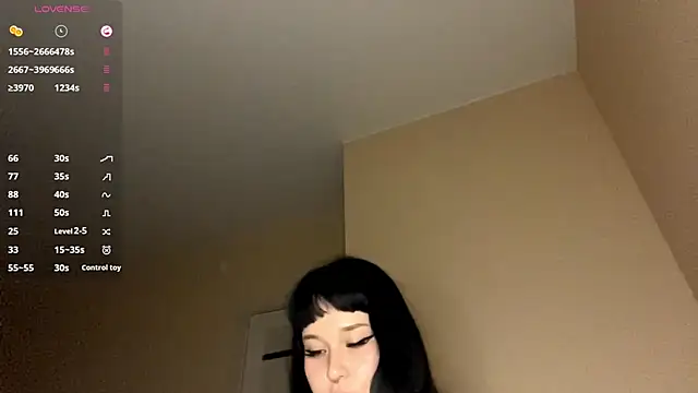 LaurenOveson live sex cam