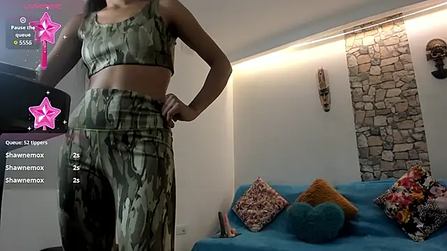 PIINK_2025 live sex cam