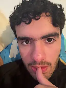 Leoncitooo987 live sex cam