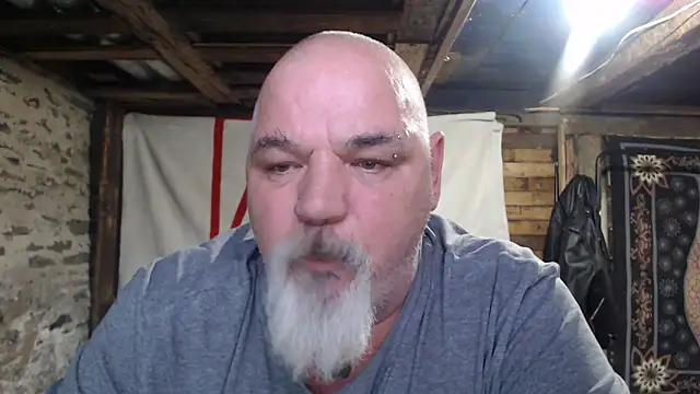 Newfiesausage1972 live sex cam