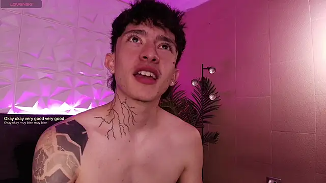 troy_rouge live sex cam