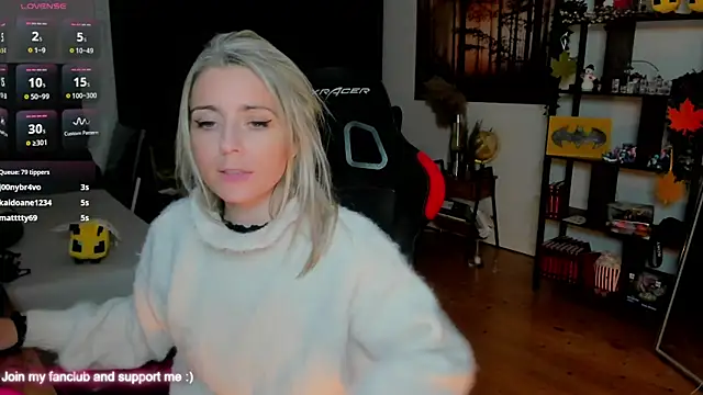 Lisaonthemoon live sex cam