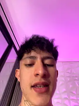 troy_rouge live sex cam