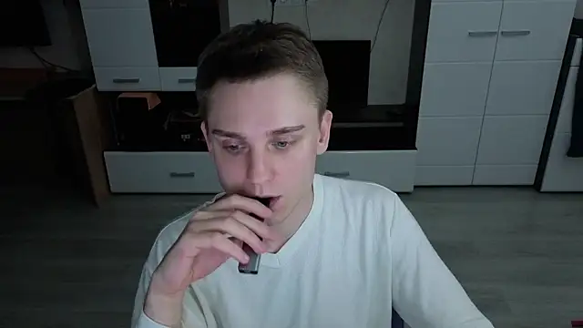 angryzan live sex cam