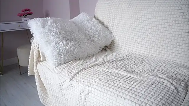 SunnivaCovil live sex cam