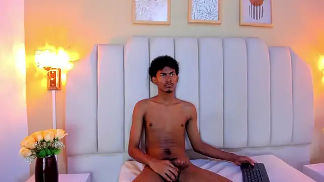 FYKMOR_1 live sex cam