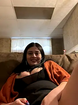 kriztal_pretty live sex cam