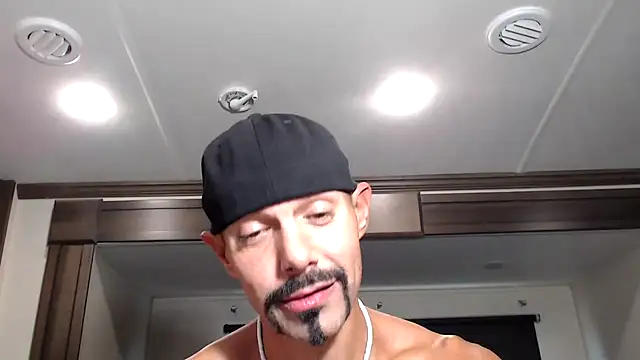 ThickD2C live sex cam