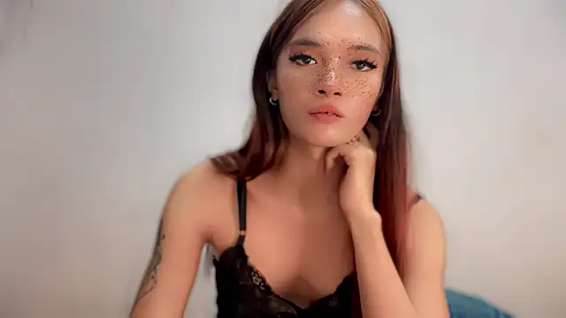 queen_lucinda live sex cam