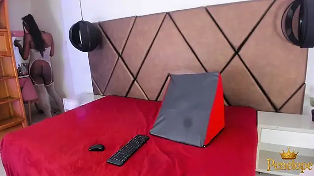 PenelopeGuzman__ live sex cam