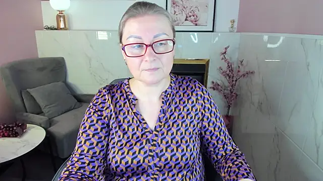 AlexandraKind live sex cam