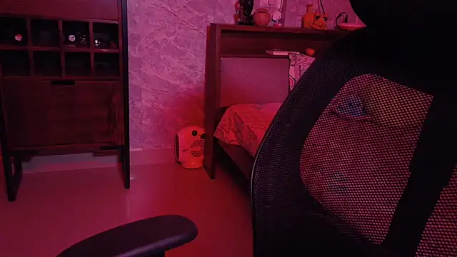 MidnightFlame live sex cam