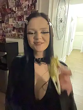 PorcelainAnora live sex cam