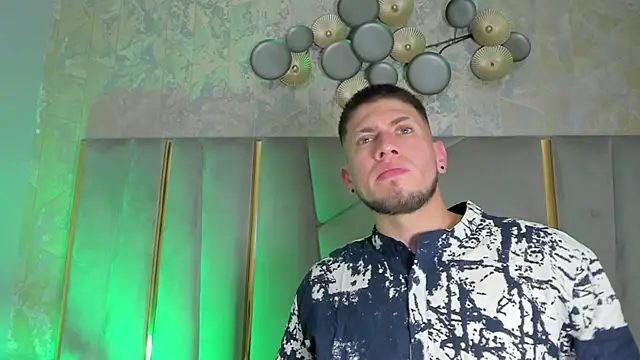 SebastianMaximoff live sex cam