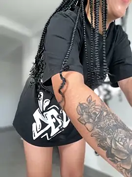 JuanitaMore01 live sex cam