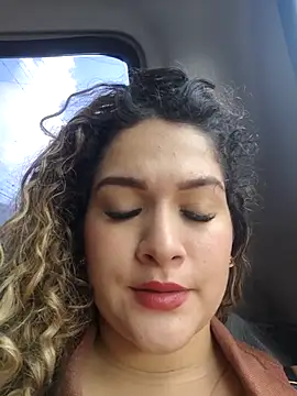 Sara_smiiith211 live sex cam