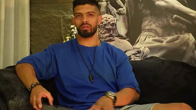 DannSaenz live sex cam