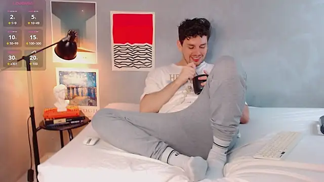 Elio555 live sex cam