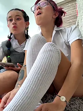 l0lita_sweet live sex cam