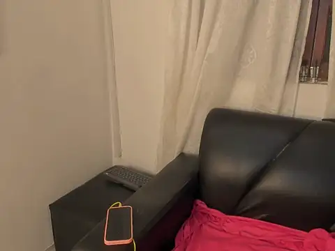 nahomy_ryans live sex cam