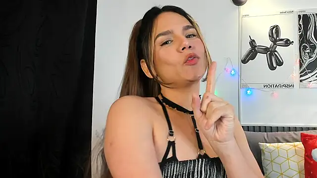 Cloe_Bonne live sex cam