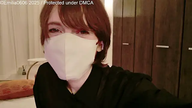 Emilia0606 live sex cam