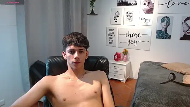 AmethystShadow17 live sex cam