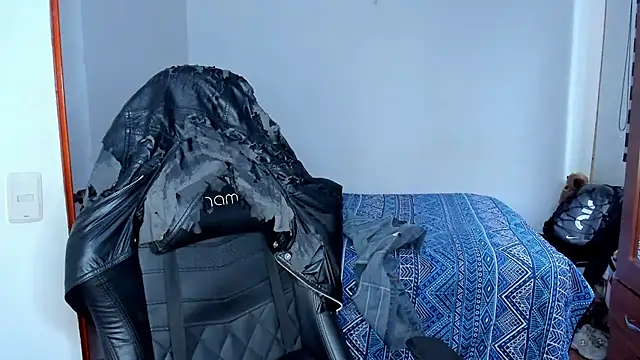 Tommy_Bred live sex cam