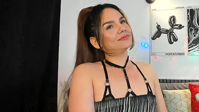 Cloe_Bonne live sex cam