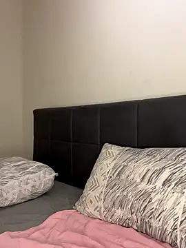 yaprakmericc live sex cam