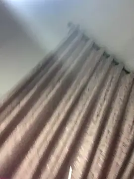 Diamondpussy97 live sex cam