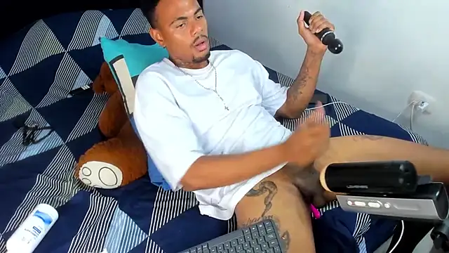 TysonWalkers live sex cam