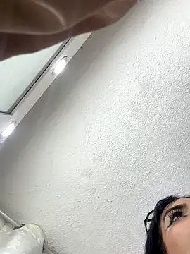 Alahia_Rodriguez live sex cam