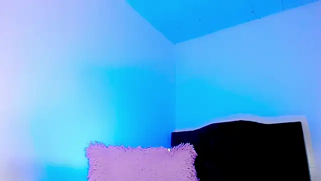 emelly_horny_ live sex cam