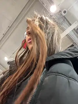 CharmingRuby live sex cam