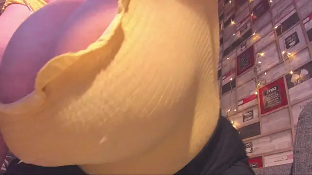 VickyBoobs live sex cam