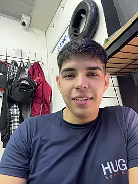 Stick_ledom live sex cam