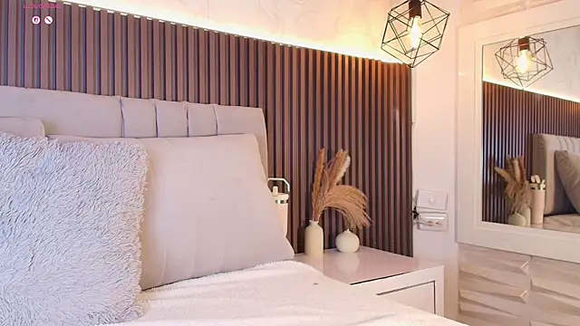 SHANONCLARK live sex cam