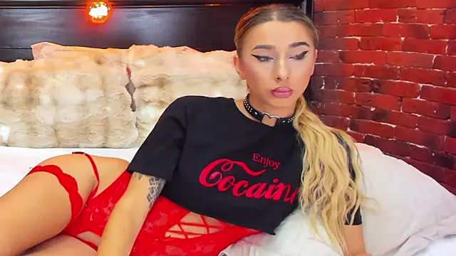 ChristynaRoss live sex cam