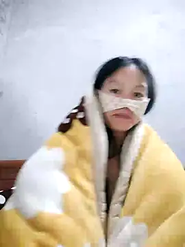 Lilyy-y live sex cam