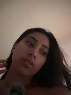 Valentinne_z live sex cam