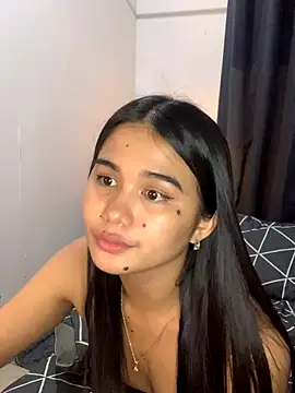 AngelHille live sex cam