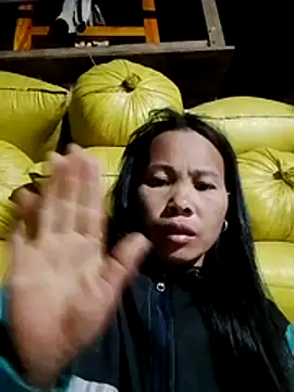 Ana_hoa live sex cam