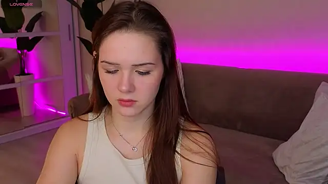 LindaRobertz live sex cam