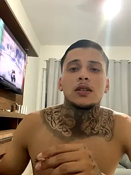 Ryanzl017 live sex cam