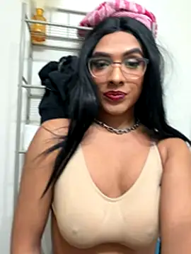 Ashleythelatina live sex cam