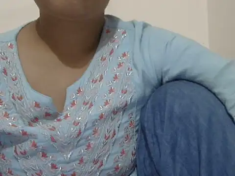 shekira99 live sex cam