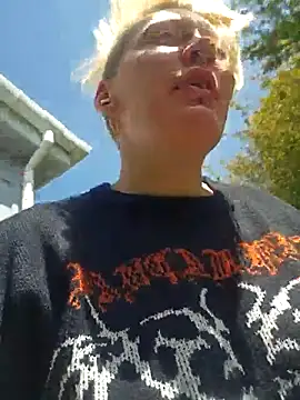 PinkTheHawk live sex cam