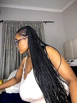 Bustygoddess32 live sex cam